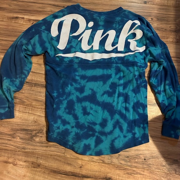 Pink brand long sleeved shirt - Picture 3 of 4